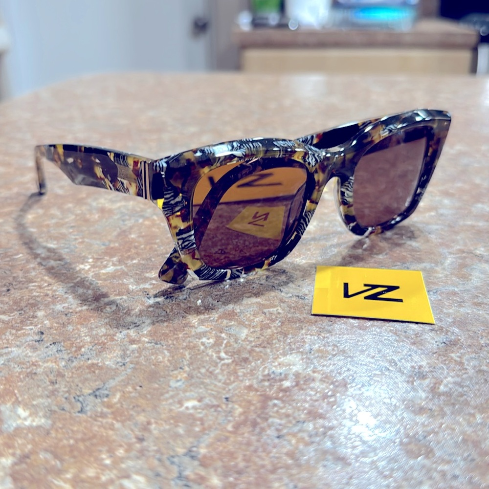 Von Zipper Juke sunglasses non polar